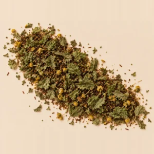 Mélange Lâcher prise : mélisse, rooibos, aubépine et camomille en vrac sur fond crème
